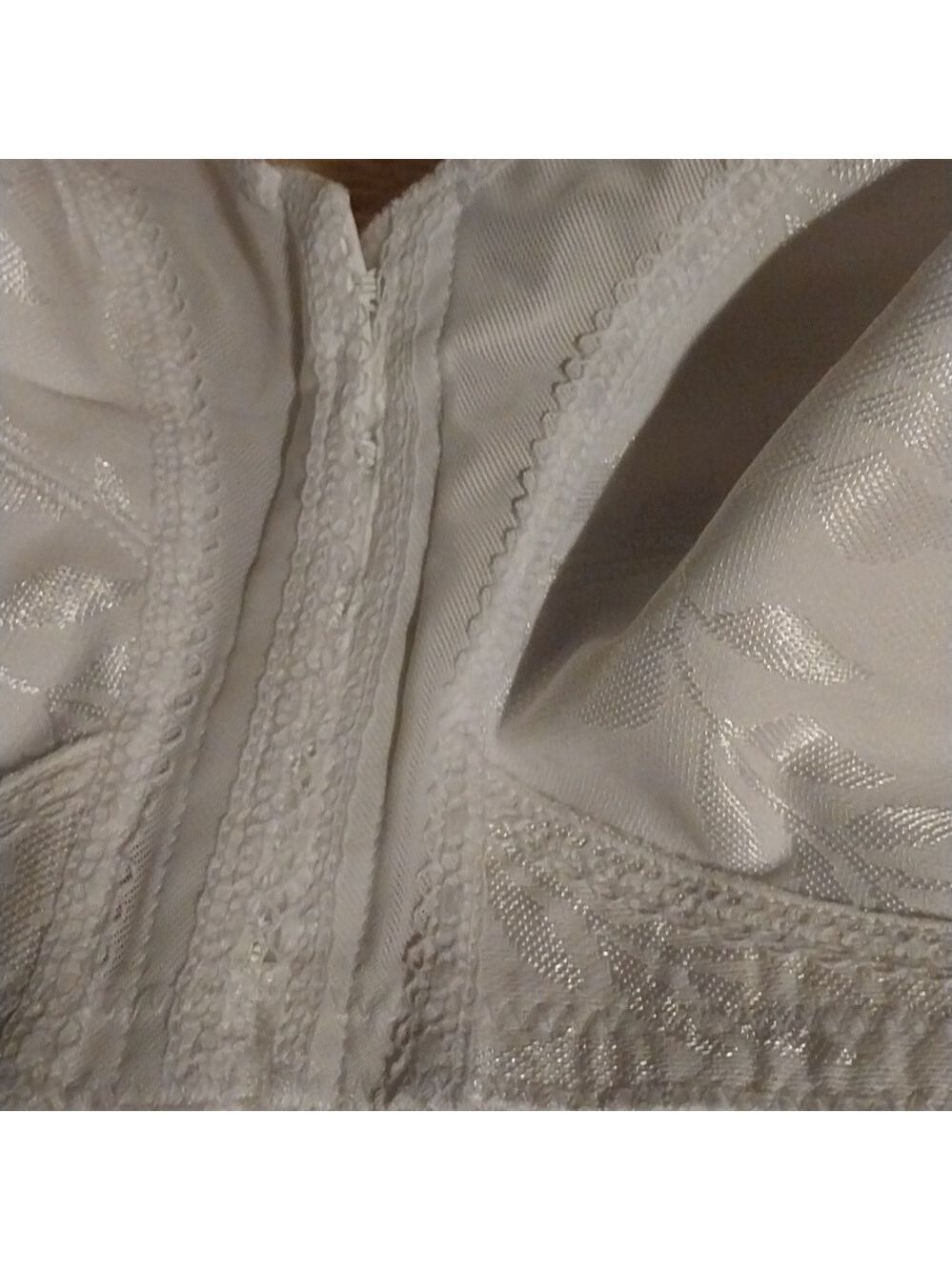 Playtex Women's 18 Hour Front-Close Wirefree Bra W/Flex Back NWOT Size 36C - Picture 6 of 10